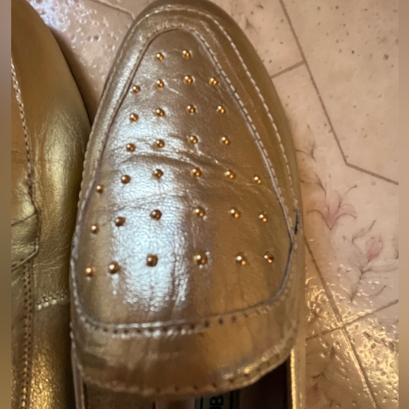 COPY - Elana Gold 9581 Metallic Gold Studded Leather Flats - size 7.5 - Picture 4 of 9